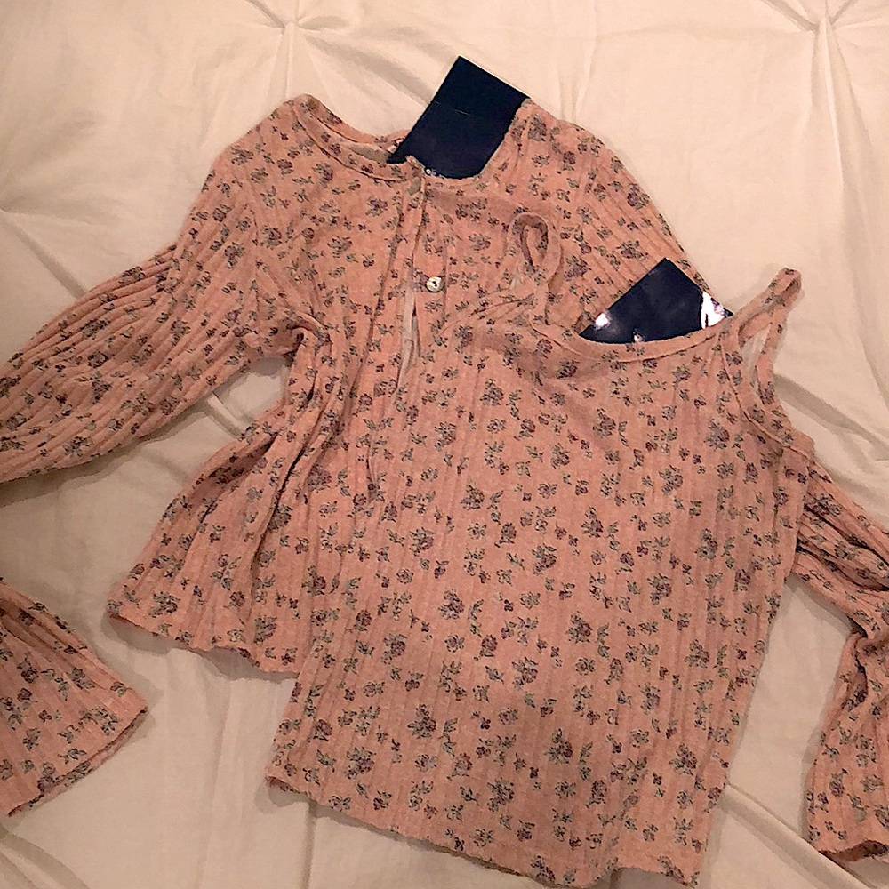 Brandy Melville Floral Long Sleeve And Tank Top Set
